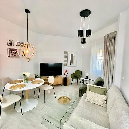 Апартаменти Historical Centre! Private Terrace & Gym-Near Public Parking Малага Екстер'єр фото